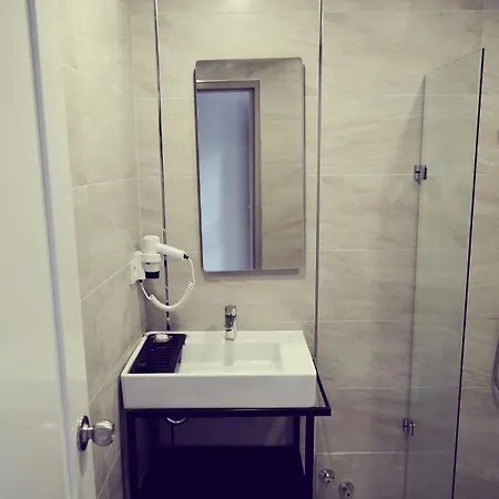 Hotell Two Seas 2*