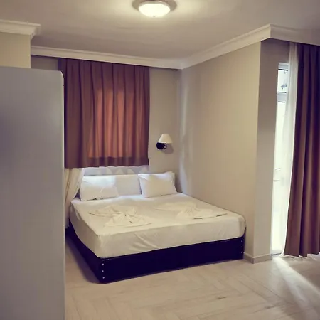 Two Seas Hotell 2*
