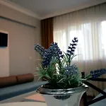 Two Seas Hotel 2*