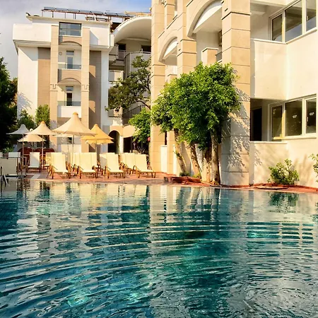 Two Seas فندق مرمريس