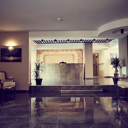 Two Seas فندق 2*